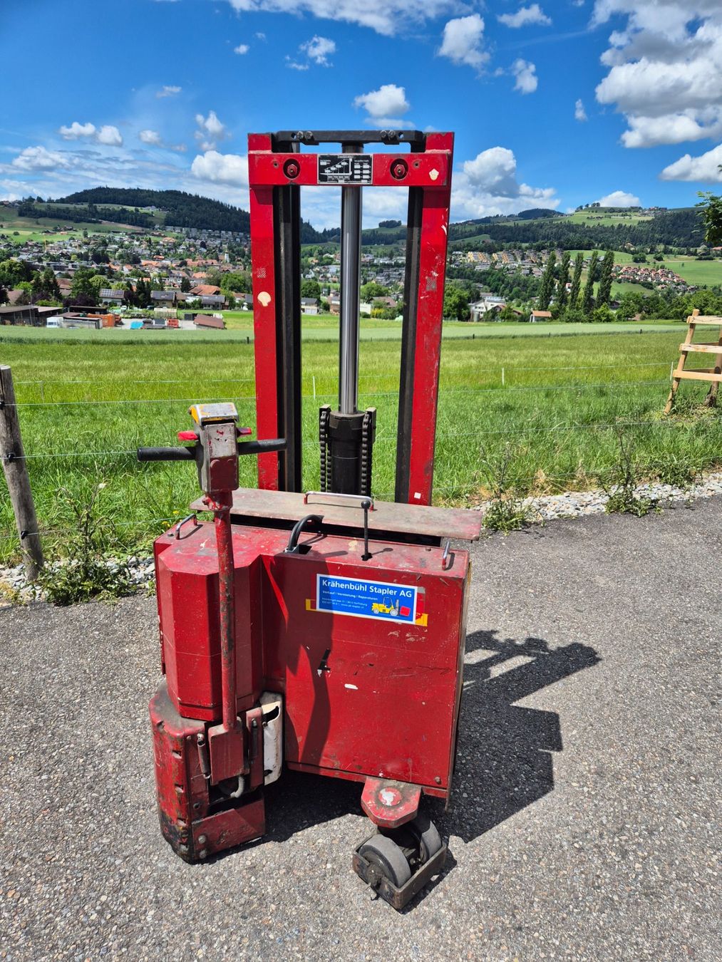 Linde Carrelli elevatori e a forche: Deichselstapler Ameise mit Vollfreihub 3 METER – Usato da Steffisburg venduto da Forkliftpower