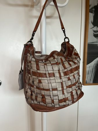 Caterina Lucchi Ledertasche, Flechtmuster