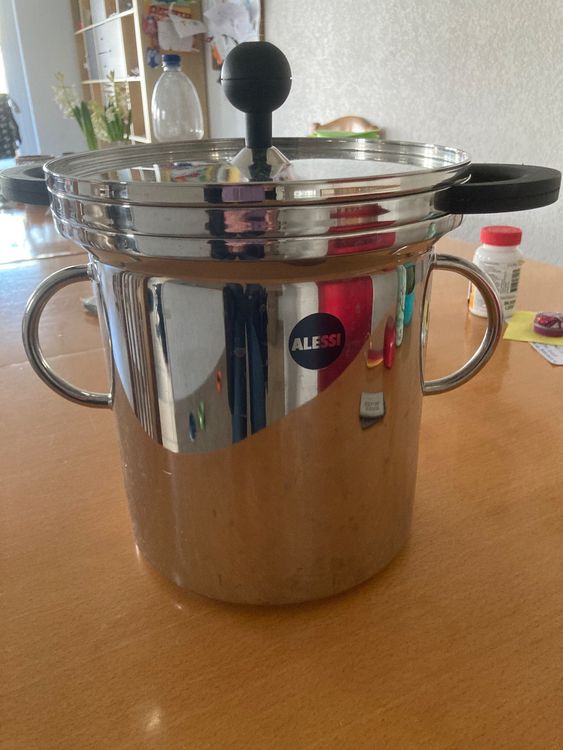 Spaghettipfanne mit Siebeinsatz von Alessi | Kaufen auf Ricardo