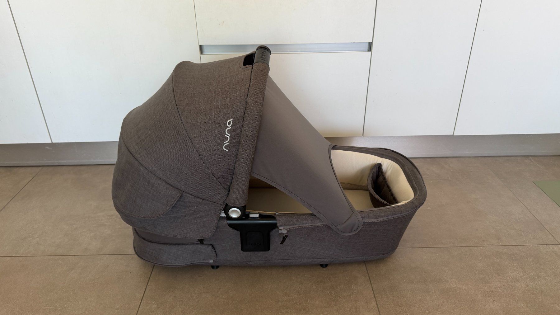 Nuna Culle: LYTL Nuna Carry cot Thunder / grey – Usato da Lugano venduto da _tuttifrutti_