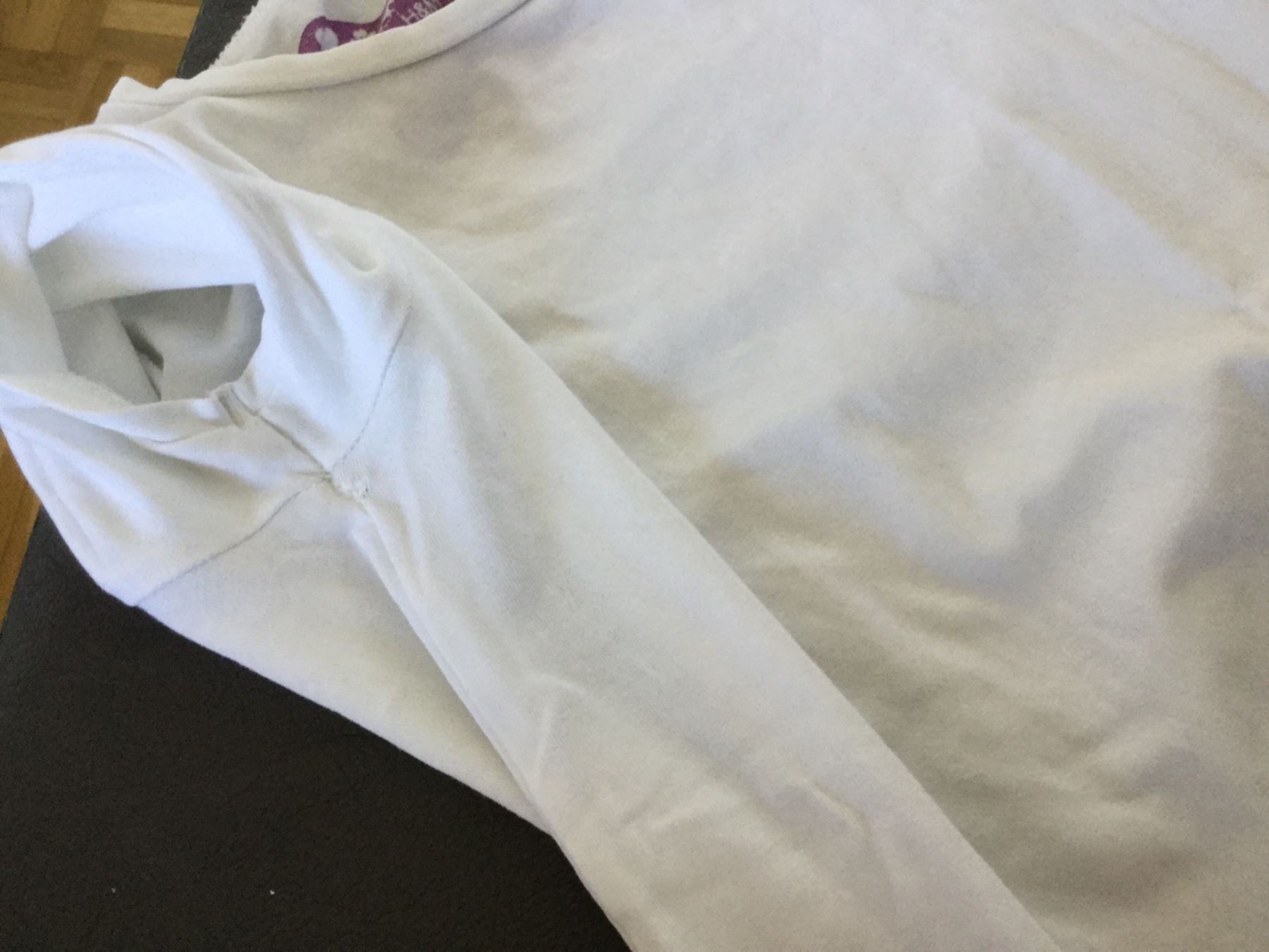 Blouses, T-shirts & Tops: 4 T-Shirts – D'occasion à Horw par Benny017 1