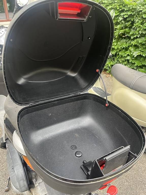 Scooter: Honda SH125 Schwarz Jg. 2003 – Usato da Zürich venduto da leo_t9sr 3