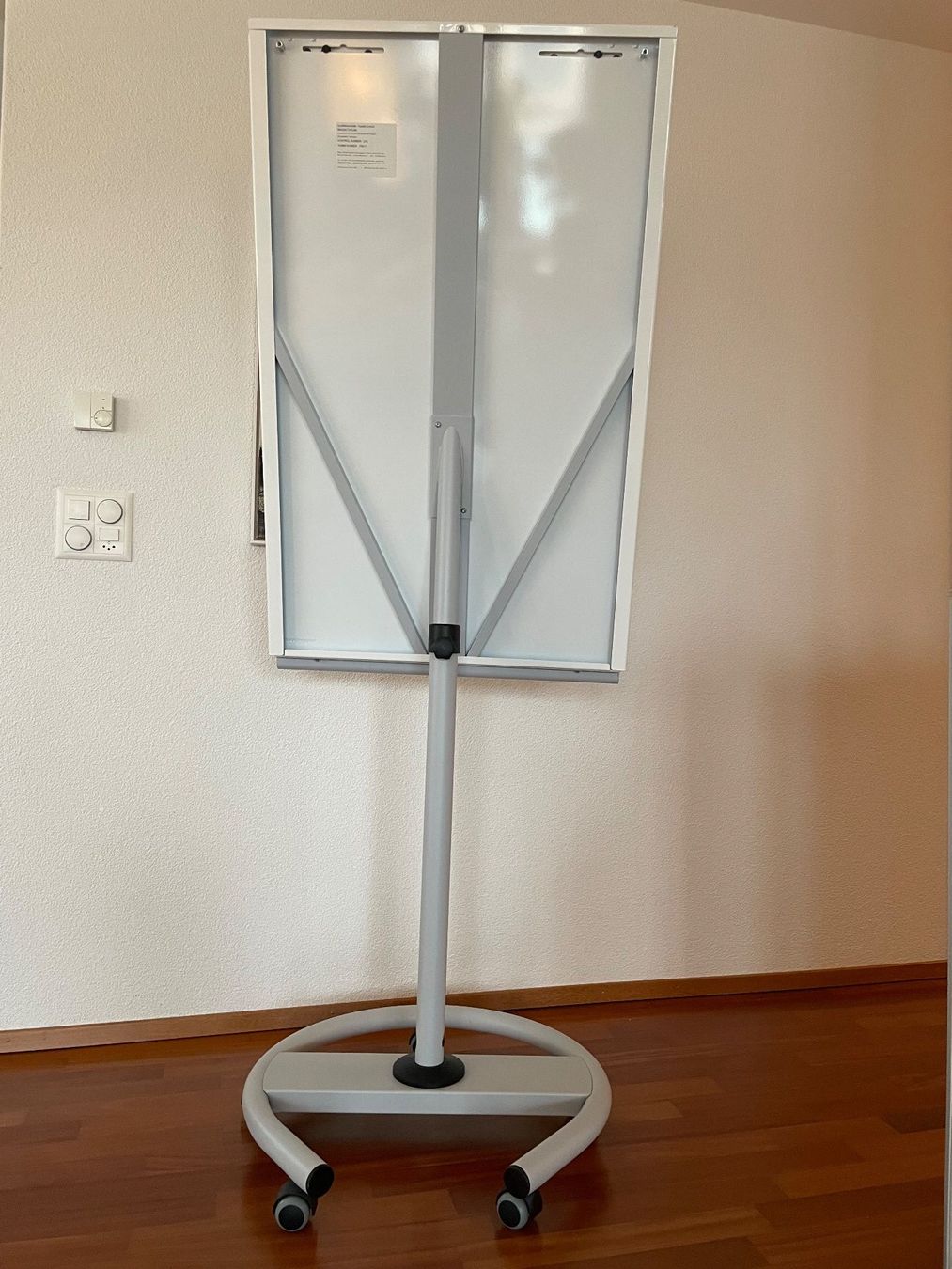 Magnetoplan Lavagne: Mobile Magnetoplan Whiteboard / Flipchart – Usato da Winkel venduto da jen_5wrx 1