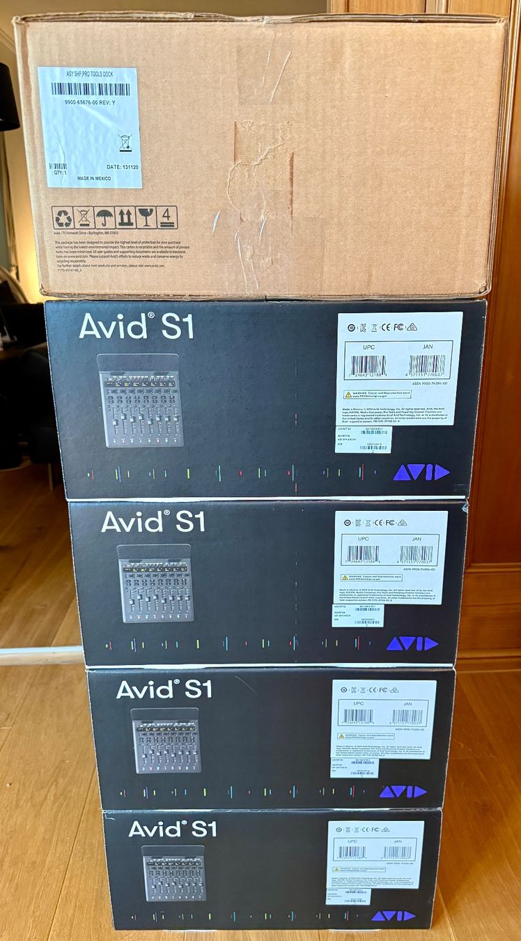 Avid Console di mixaggio: AVID DAW Controller (3x AVID S1 und 1x AVID Dock) – Usato da Zofingen venduto da Dimhof84 9