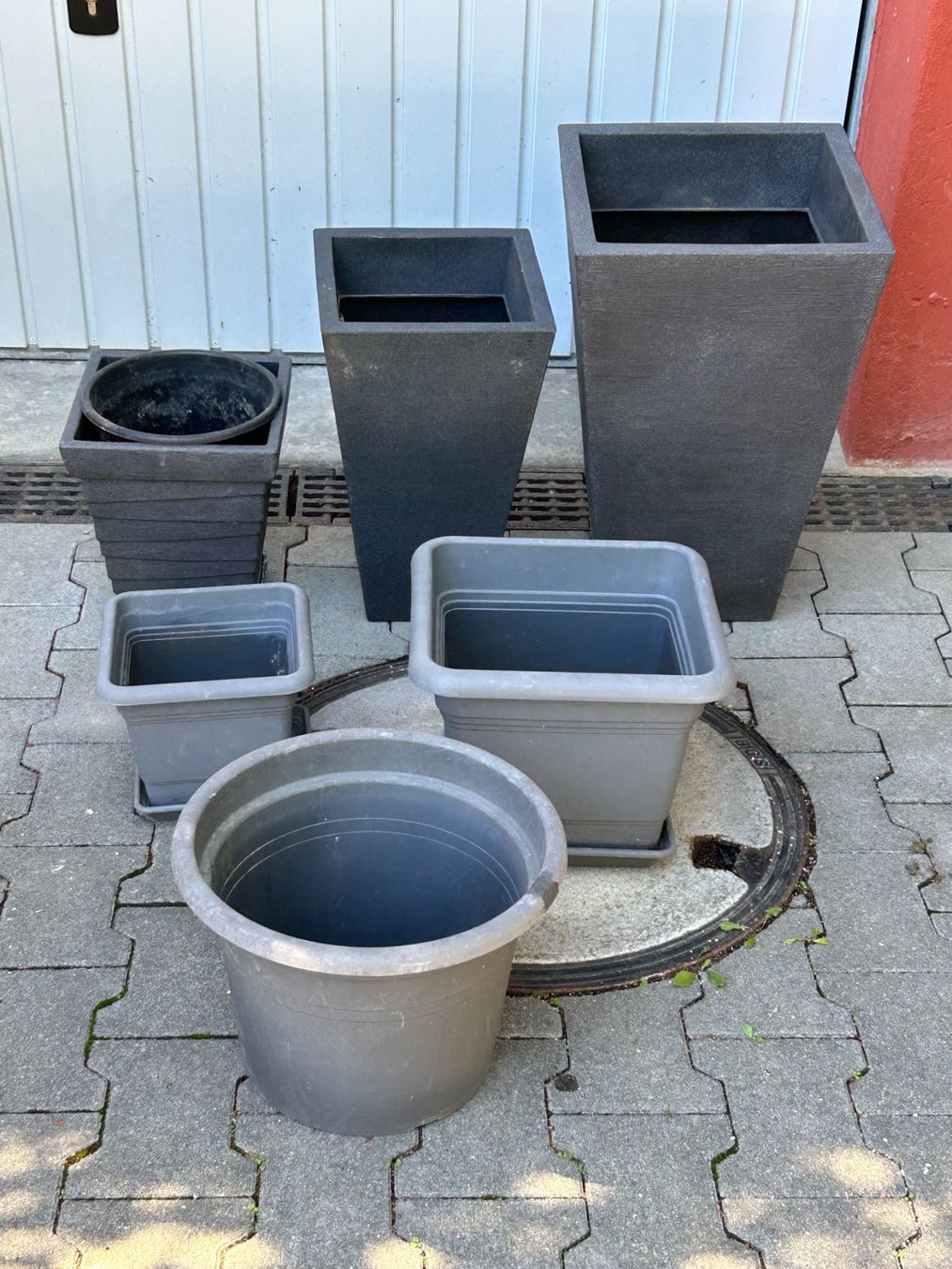 Vasi per fiori: Pflanzenbehälter aus Kunststoff – Usato da Veltheim venduto da rog_vm8n