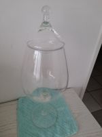 Elegante Glasbehälter mit Deckel, neuwertig