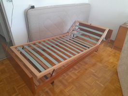 Bettrahmen mit Lattenrost Holzfunktion elektrisch verstel...