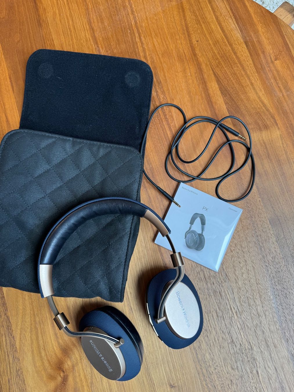 Bowers & Wilkins Cuffie: Bowers & Wilkins PX Wireless Kopfhörer – Usato da Embrach venduto da Sartre 2
