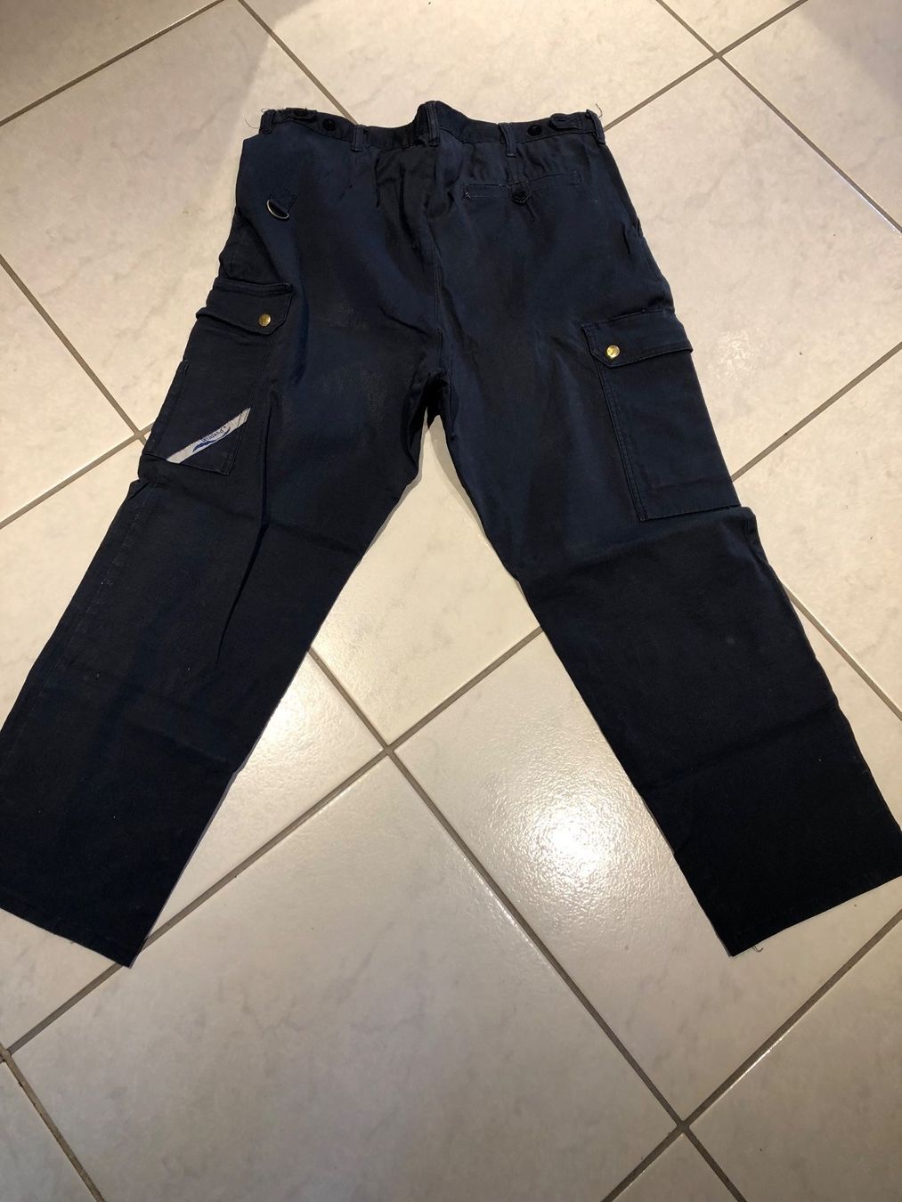 Pantaloni: Arbeitshose d-blau Gr. 52 ( 8 ) – Usato da Schübelbach venduto da Dolly990_2 2