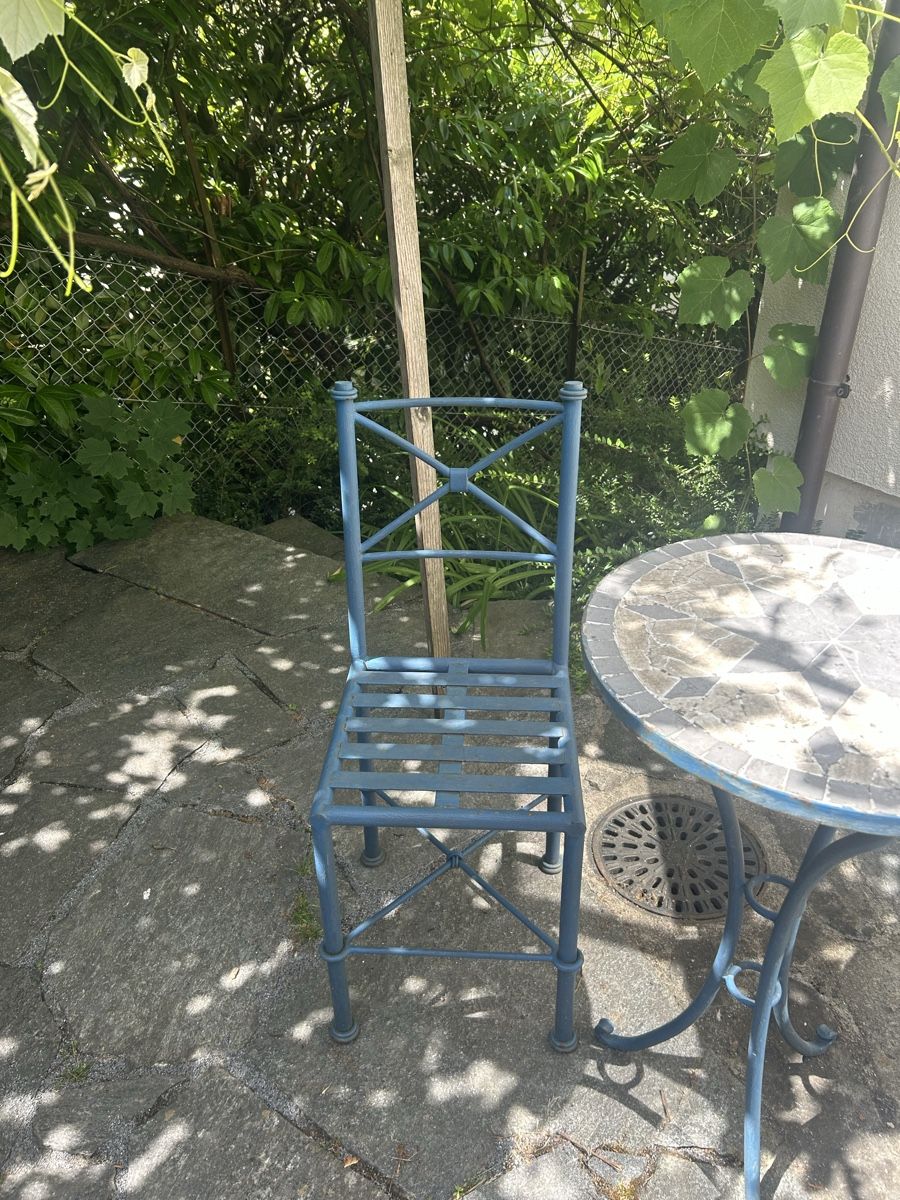 Set di tavolo e panche: Gartentisch+Stühle aus blauem Metall – Usato da Binningen venduto da alb_72k2 4