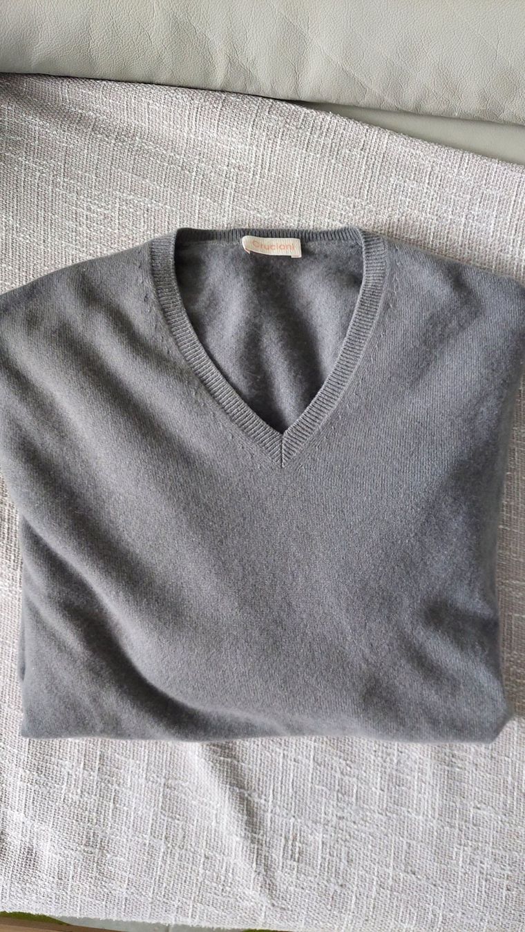 Pullover & Sweatshirts: Cruciani Pullover 100% Feinste Kaschmir 52 XL Luxusmark – Gebraucht aus Walenstadt von ELNINOMARAVILLA