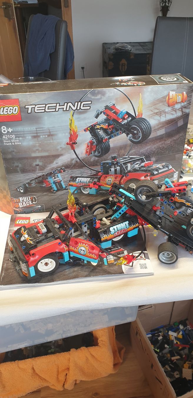 Lego Giocattoli: Lego Technic Stunt Truck mit Motorrad – Usato da Teufen AR venduto da Nepi2