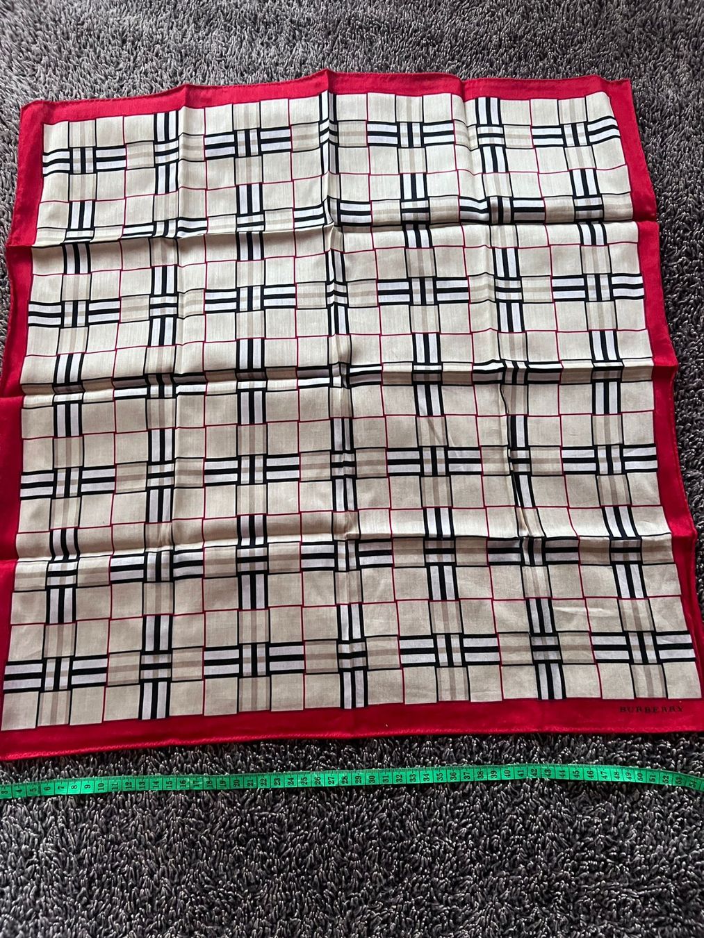 Burberry Foulard & Sciarpe: Burberry Vintage Tuch Nova Check Rot – Usato da Winterthur venduto da Dejv 3