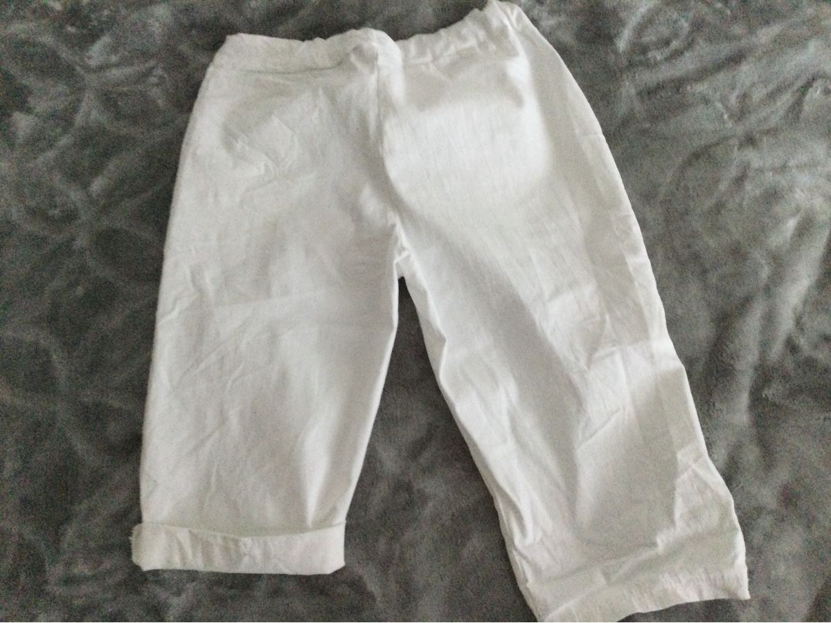 Pantaloni: Hose Bermudas neu S – Nuovo (secondo la descrizione) da Villnachern venduto da Anita2006