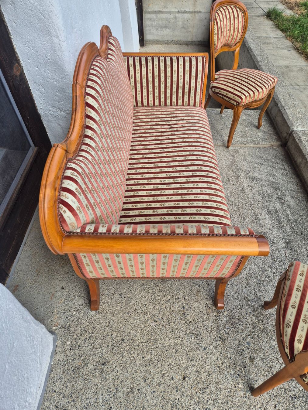 Sofas: BEQUEMES SOFA MIT 6 STÜHLEN – Gebraucht aus Steffisburg von Lissi13 4