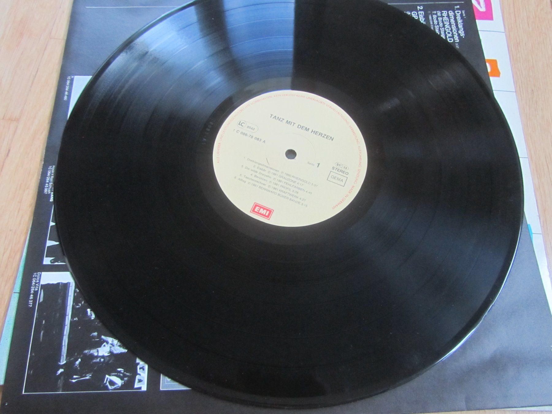 Dischi in vinile: TANZ MIT DEM HERZEN  /  NDW Sampler – Usato da Seengen venduto da mikelele 1