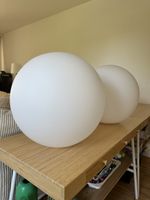 Lustre moderne en verre blanc opale globe 45cm de diamètre 