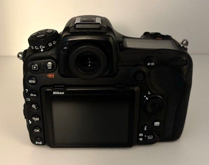 Nikon Fotocamera: Nikon d500 - 37500 shots – Usato da Zürich venduto da plongelicous 4