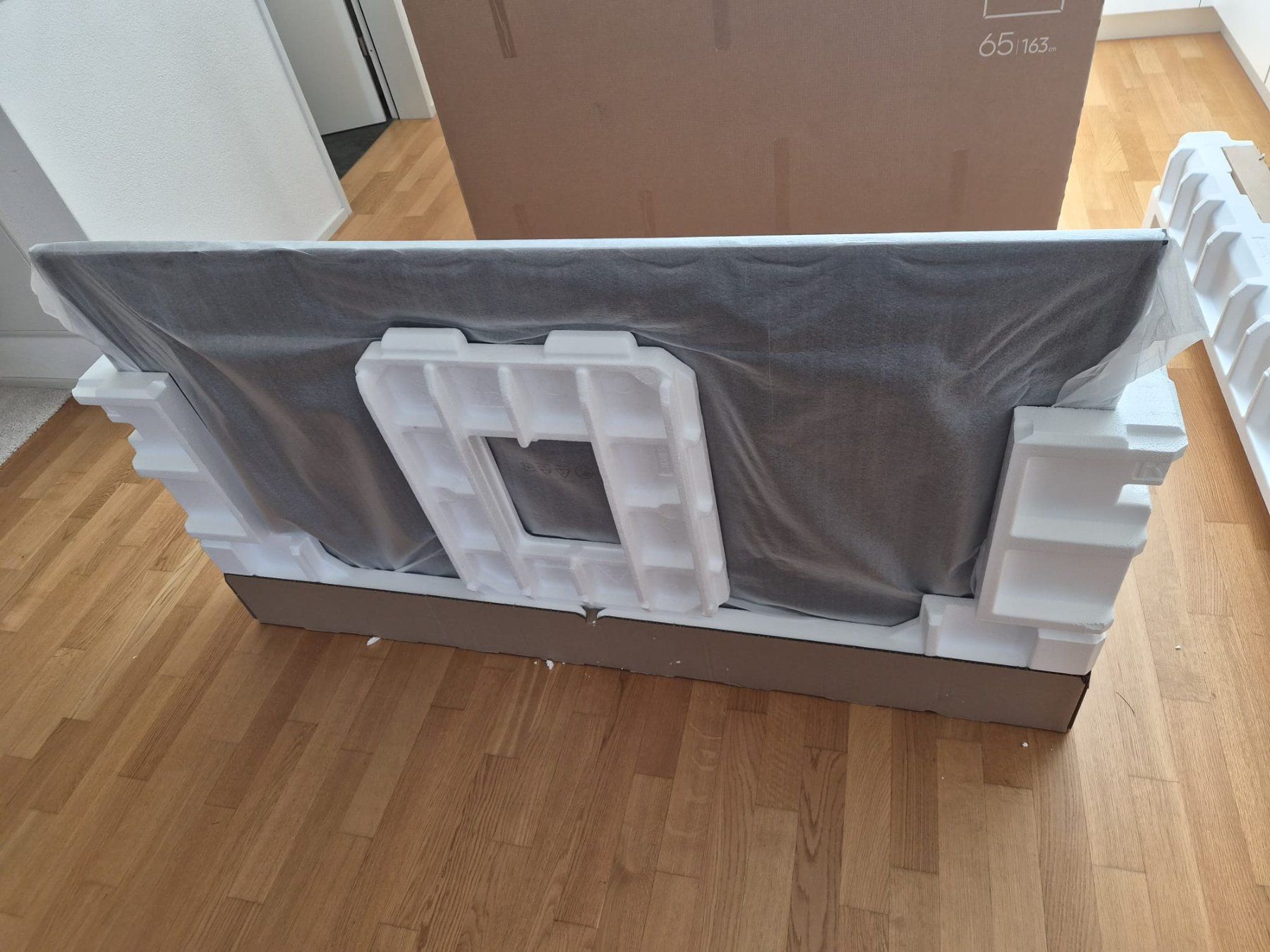 Samsung Televisori: Samsung The Frame 65 Zoll QLED TV – Nuovo (secondo la descrizione) da St. Gallenkappel venduto da JK104 2