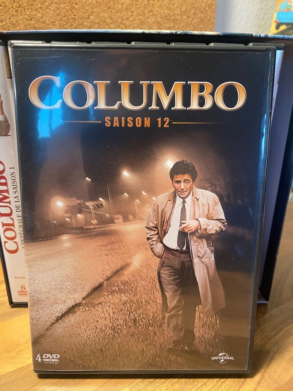 Tous les DVDs: Coffret DVD de la série 'Columbo' – Neuf avec emballage d'origine à St-Prex par Okoala 5