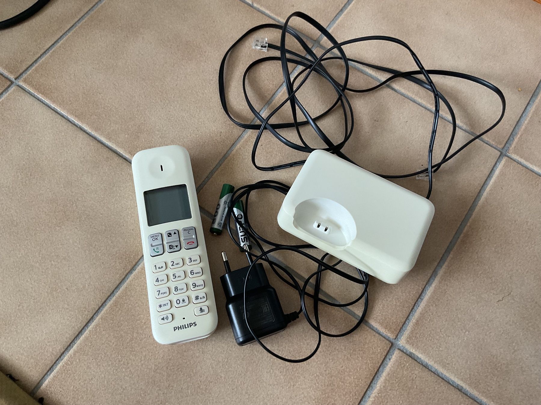 Philips Telefoni: Philips téléphone fixe sans garantie – Usato da Icogne venduto da cen_h97r 1