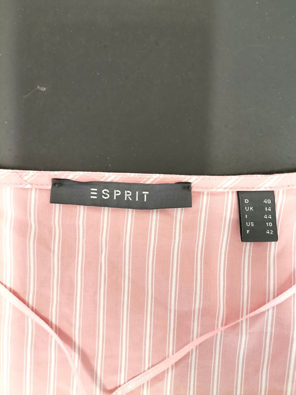 Esprit Camicette: ESPRIT Wickelbluse Gr. 40 rosa-weiss gestreift – Nuovo (secondo la descrizione) da Schaffhausen venduto da Restwert_SH 4