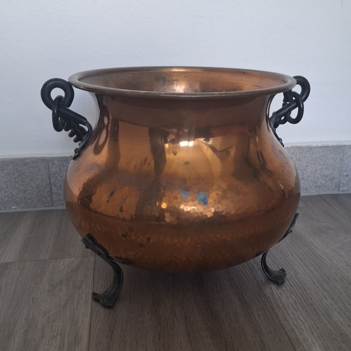 Pentole: Vintage Kupferkessel mit Eisenkette – Usato da Reinach BL venduto da Malin20 2