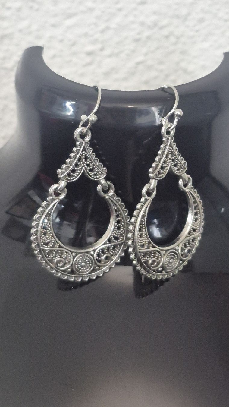 Boucles d'oreille: Orecchini pendenti decorati stile etnico argento – Neuf (Voir description) à Giubiasco par Stefaniav 3
