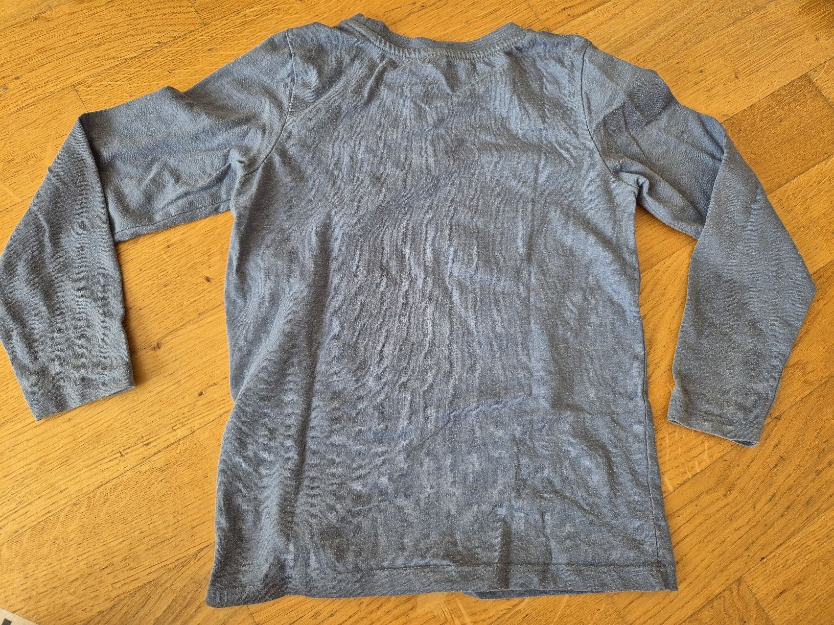 Maglioni & Felpe: Sweatshirt Grösse 116 – Usato da Rickenbach SO venduto da S.u.n.s.h.i.n.e.83 1