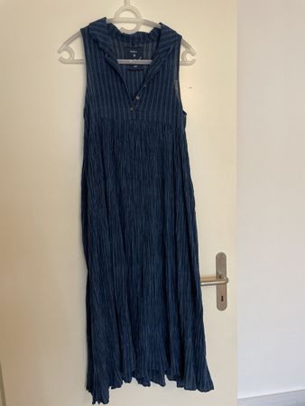 Kleid von MAKU