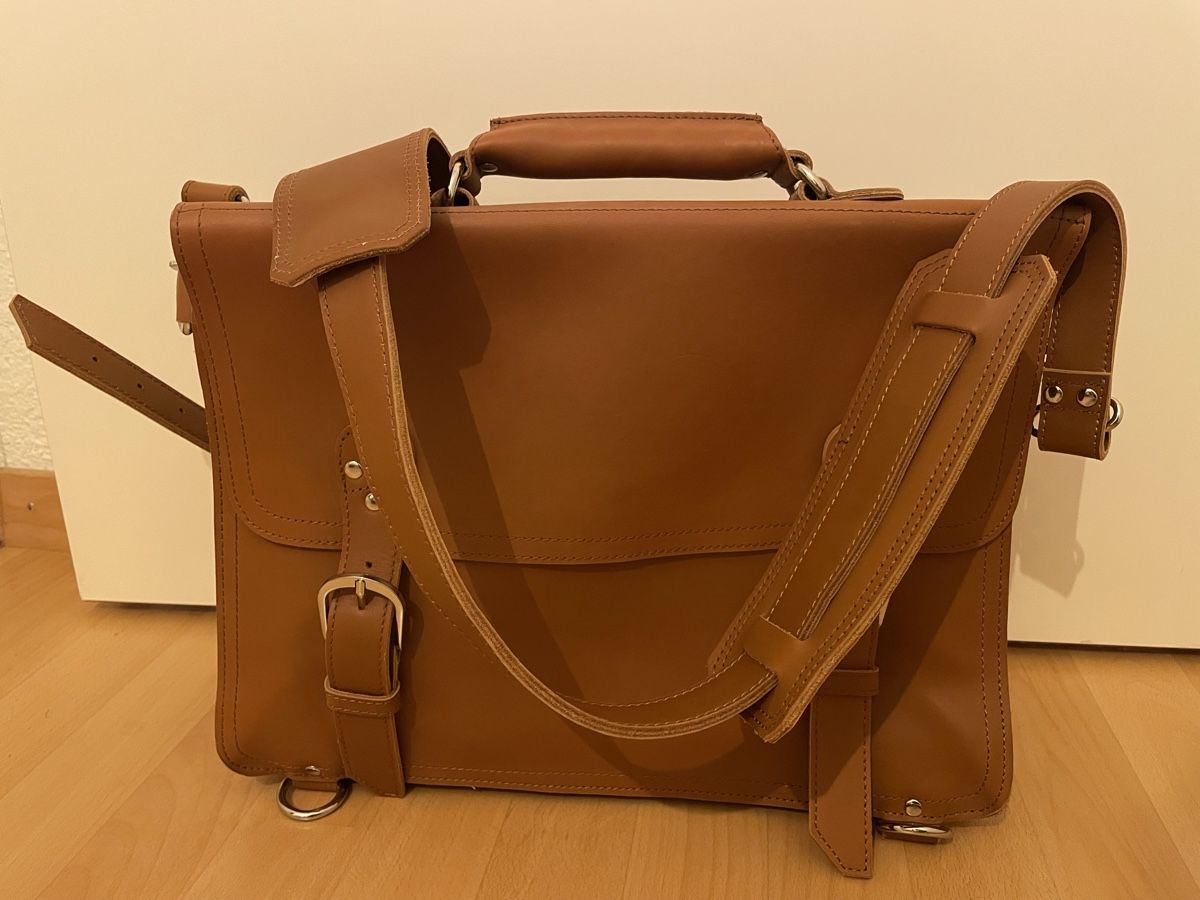 Borse: Leather Messenger Bag - Excellent Condition – Nuovo (secondo la descrizione) da Baar venduto da spr_5byk