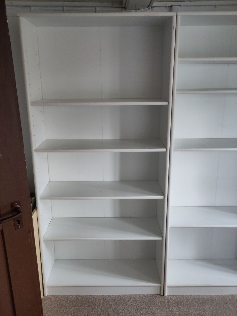 Scaffali: Weisses Regal mit 4 Talbaren – Usato da Thörishaus venduto da reg_57l7 1