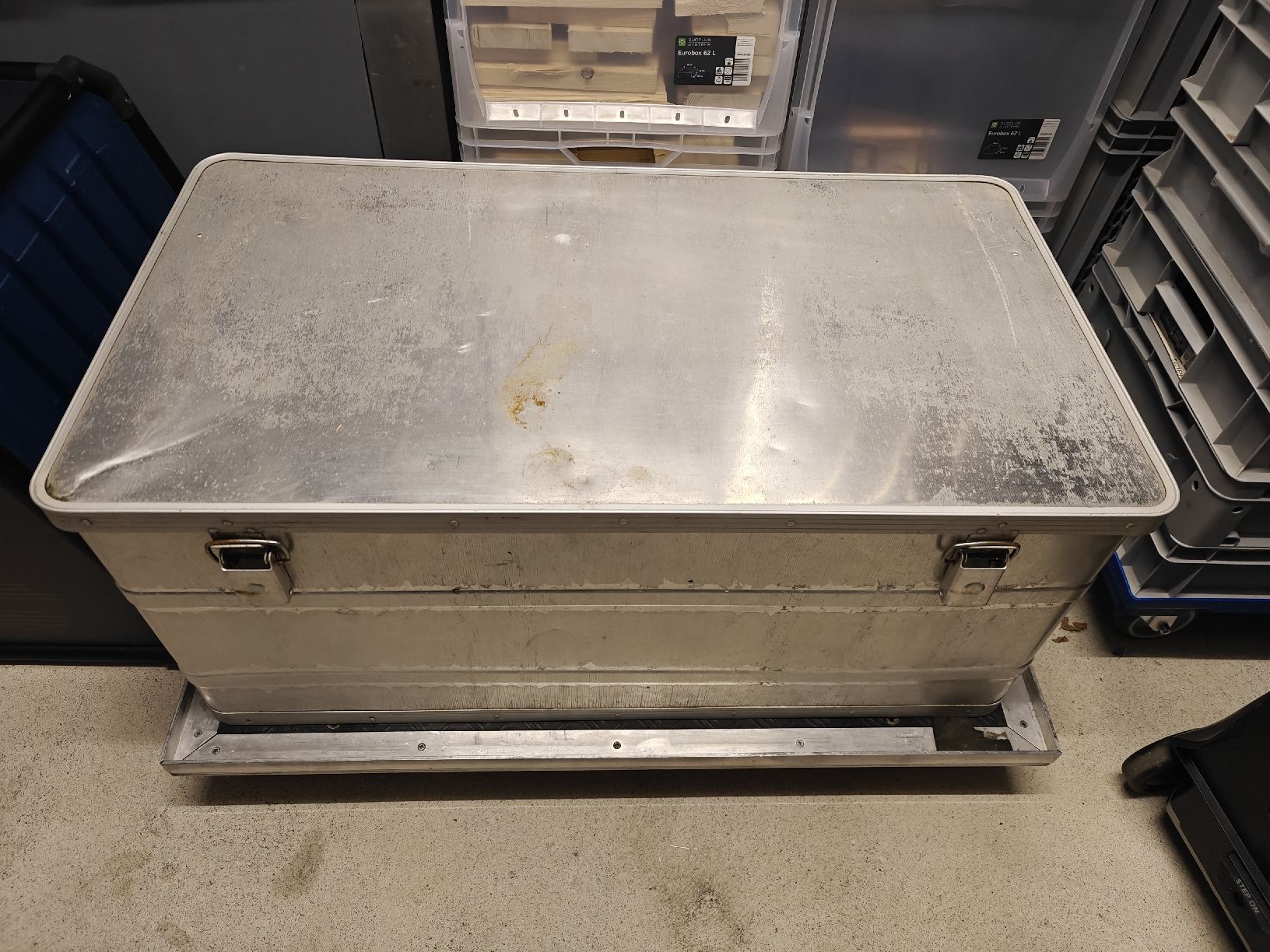 Casse di trasporto: Alukiste 40 x 90 x 48 cm – Difettoso da Ermatingen venduto da ans_m6lj