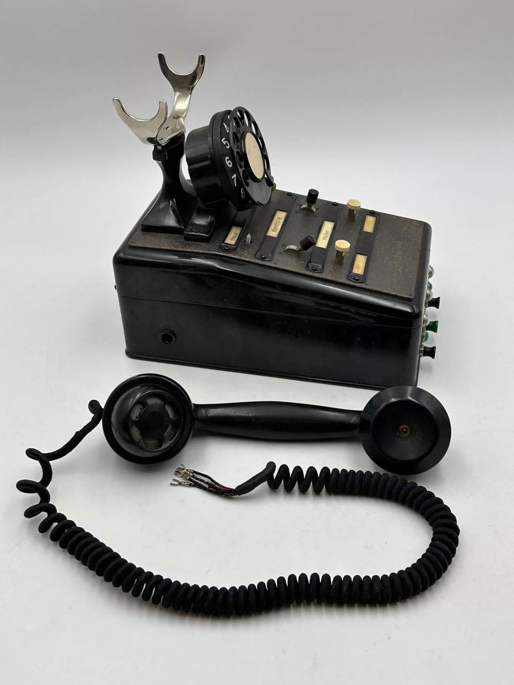 Telefoni: Antikes Telefon Vermittlungstelefon Zenith mit Schaltplan – Usato da Luzern venduto da Lager6640 1