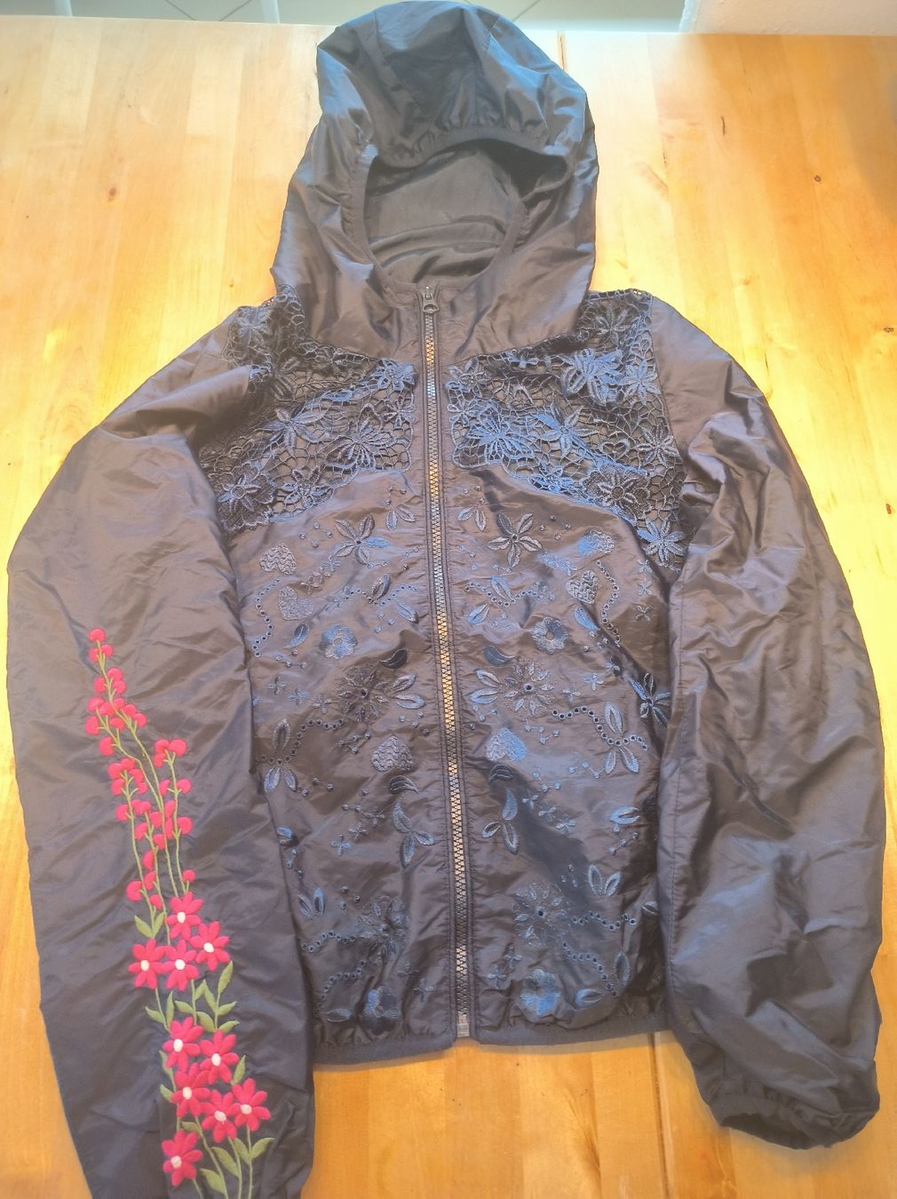 Desigual Giacche: Desigual imperméable bleu marine taille 36 – Usato da Attalens venduto da frakimir