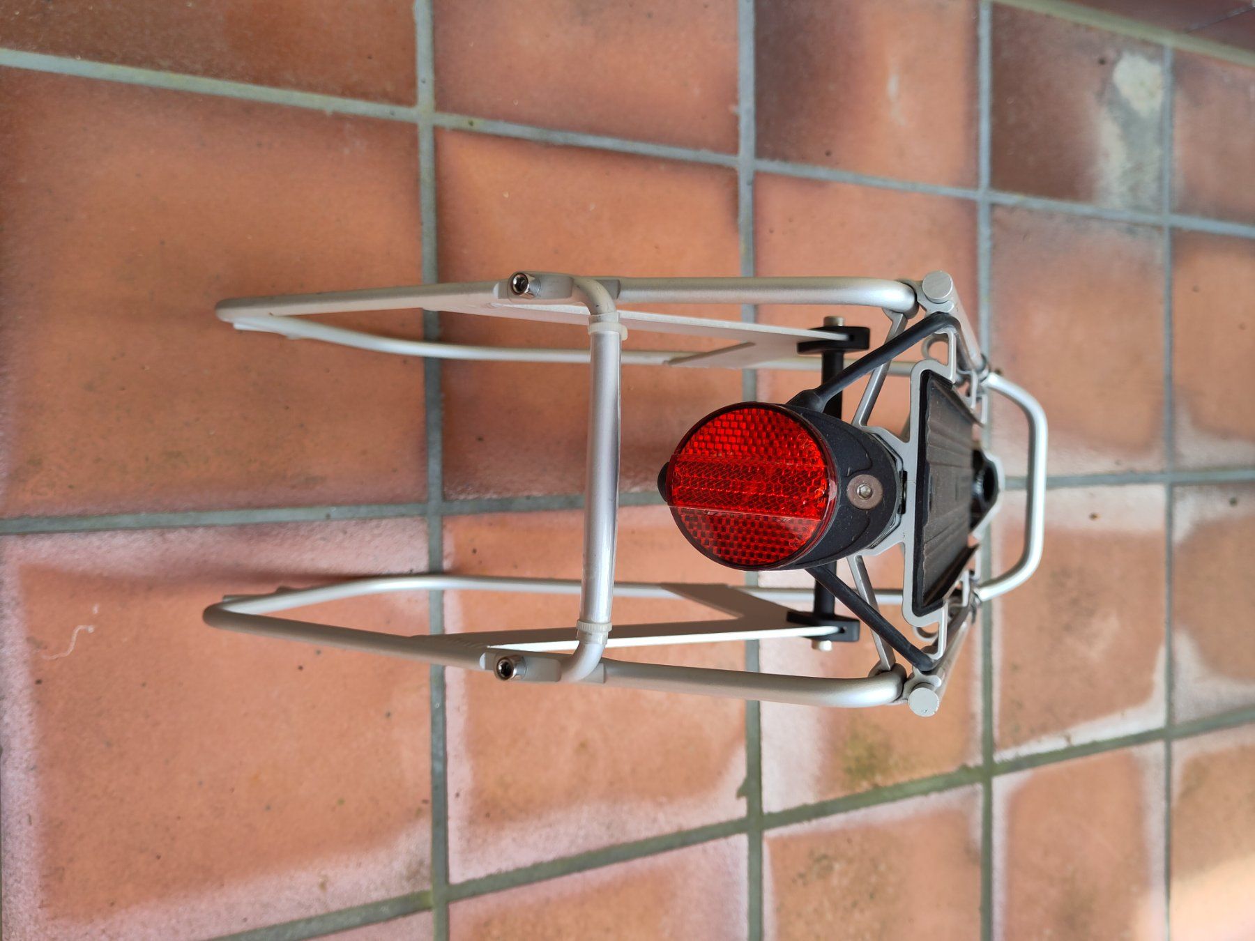 Ersatzteile: QR Beam Rack MTX Velo Gepäckträger System für Sattelstütze – Gebraucht aus Muttenz von Laeckerlihamschter 3