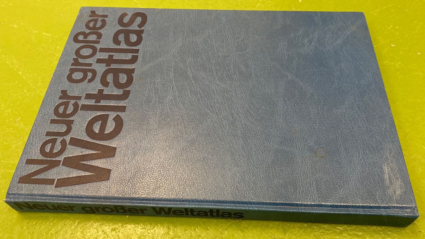 Bücher: Neuer grosser Weltatlas – Gebraucht aus Basel von Ostschweiz06 4