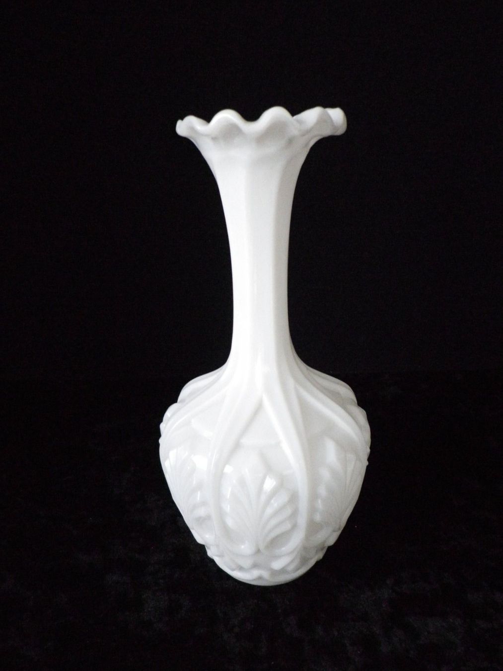 Vasi & Recipienti: Weisse Opaline-Vase antik – Usato da Reinach BL venduto da Annodomini 2