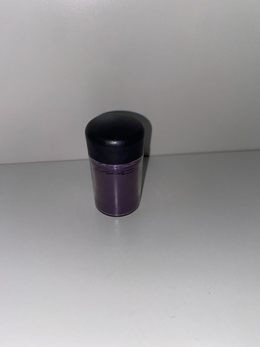Make-up: MAC Pigment Grape – Nuovo (secondo la descrizione) da Dielsdorf venduto da Miri1101 1