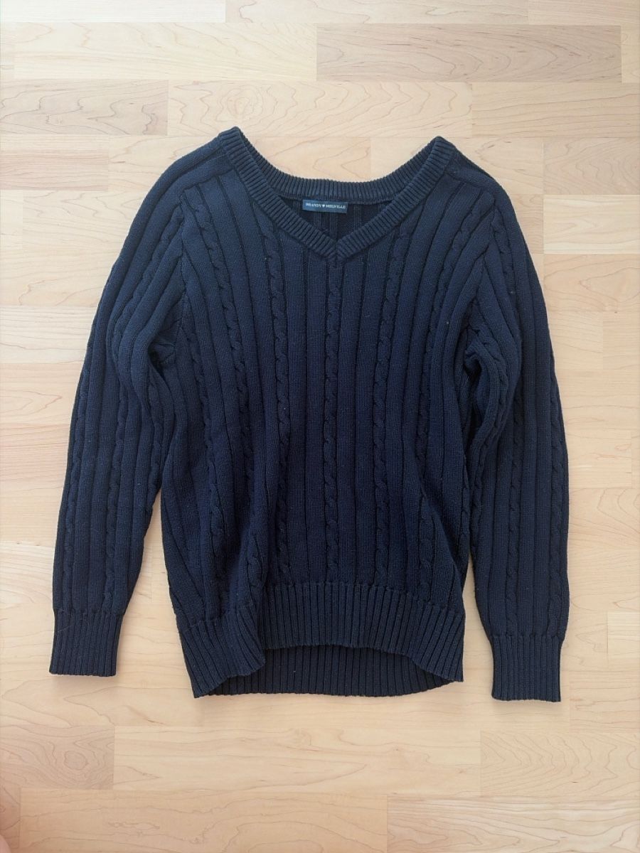 Brandy Melville Pullover & Sweatshirts: Brandy Melville V-Neck Pullover – Gebraucht aus Buchrain von spf_8dnz