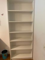 Bücherregal