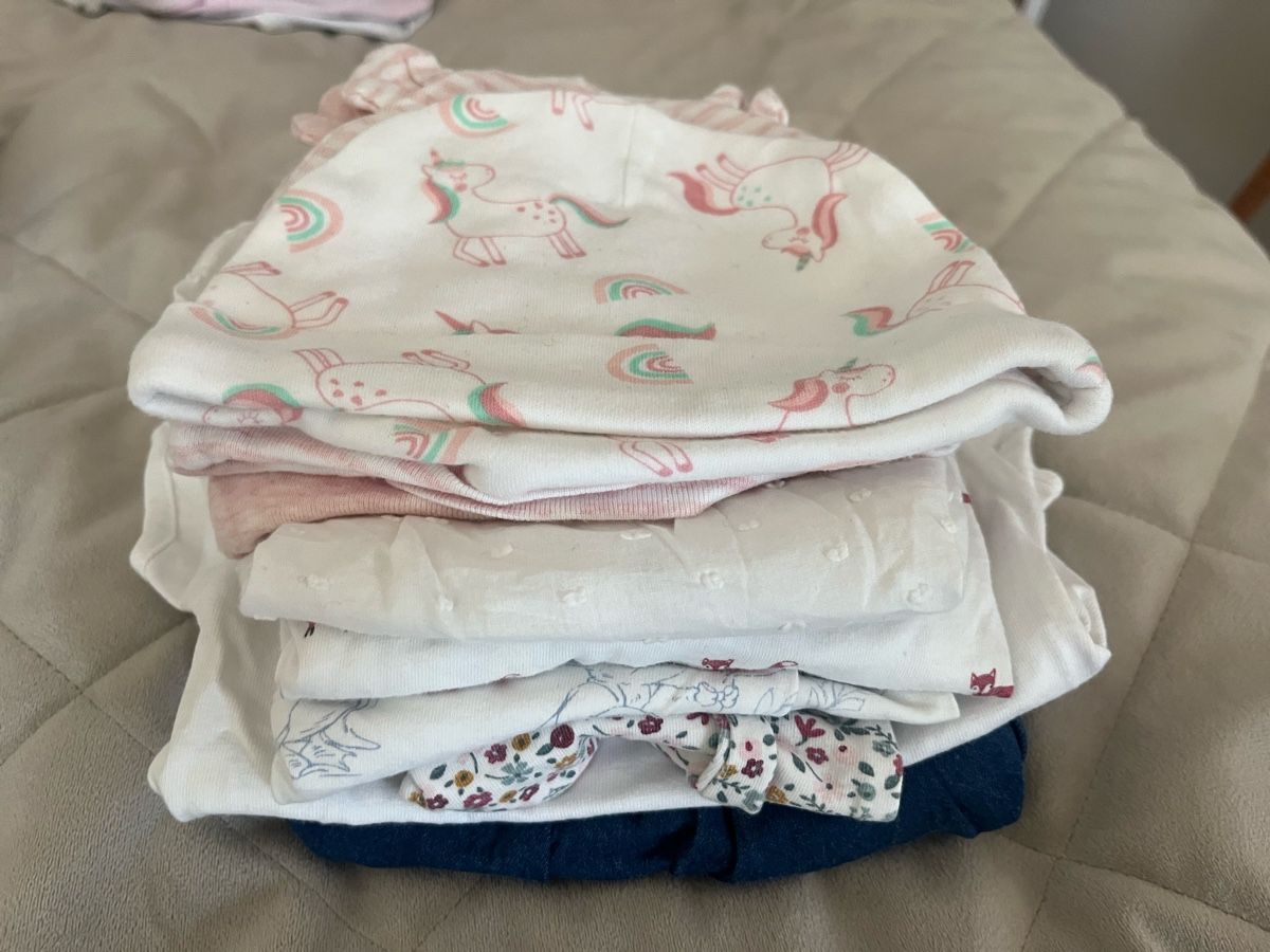 Lotti & Set di vestiti: Baby Mädchen 68 – Usato da Zürich venduto da torokbalint84