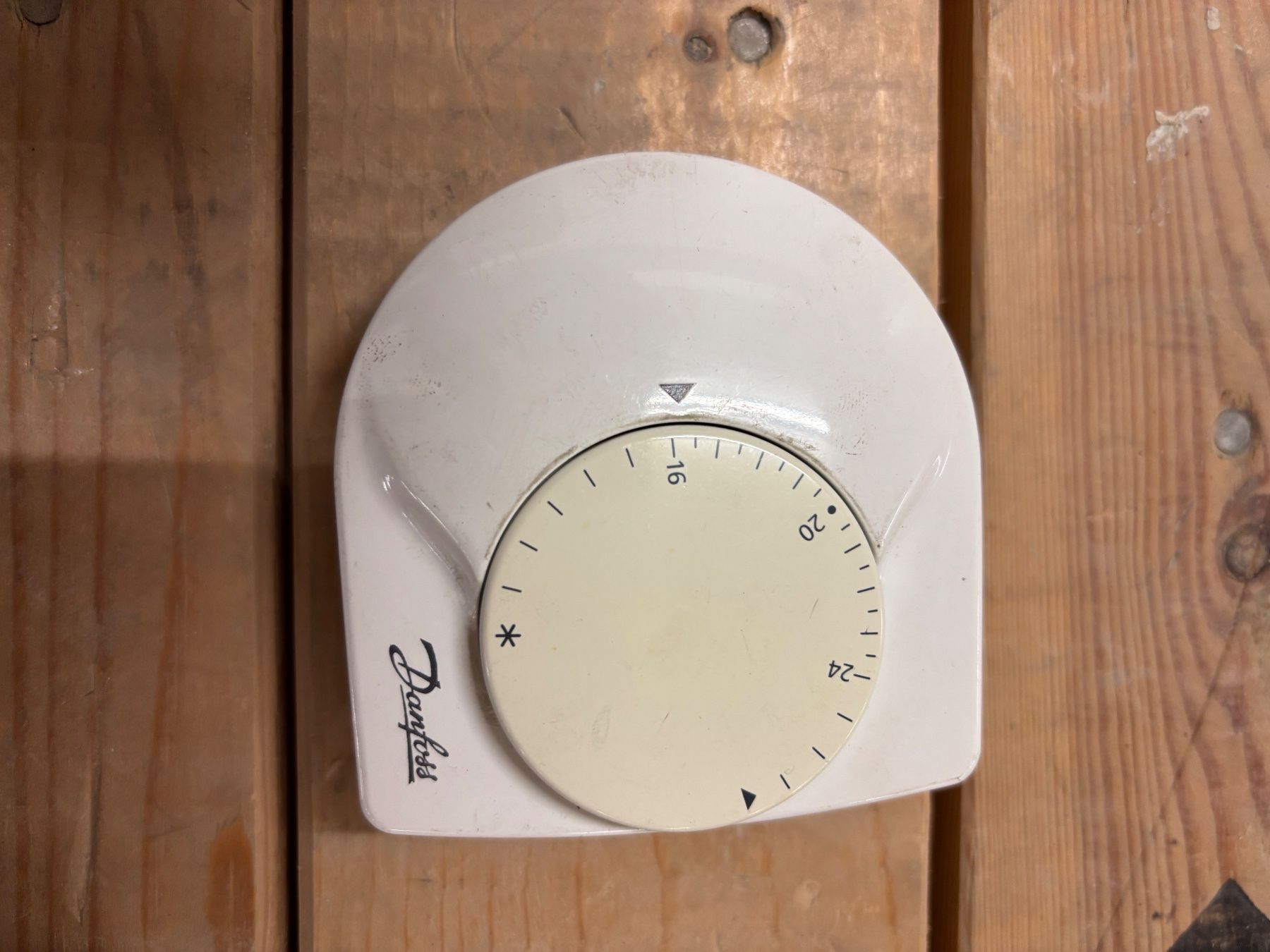 Danfoss Misurare: Danfoss ALPHA Thermostat 230V Standard – Nuovo (secondo la descrizione) da Bern venduto da Phoo_oonix 1
