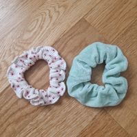 Scrunchies Haargummis pink Blumen türkis