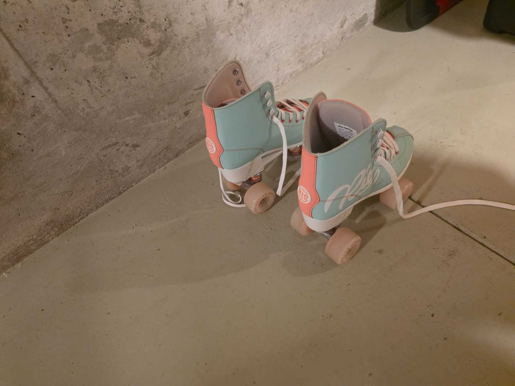 Pattini in linea & Pattini a rotelle: Rollschuhe grösse 39.5 – Usato da Benglen venduto da Schiggy-TCG 2