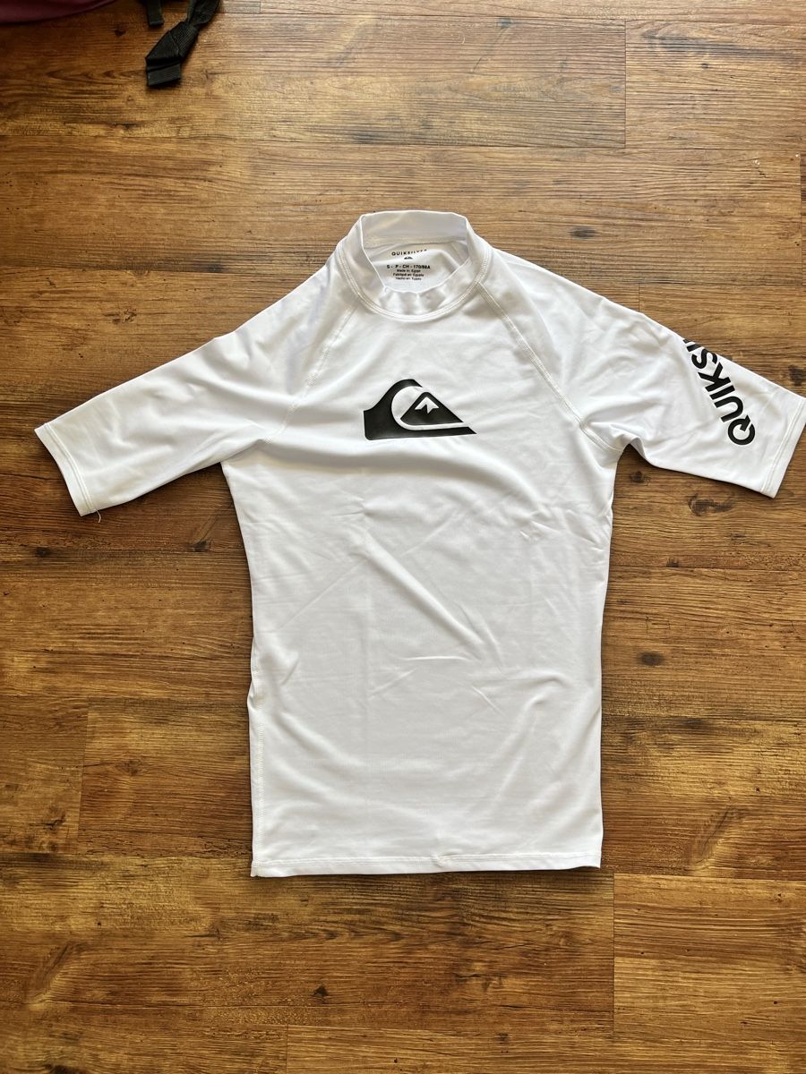 Quiksilver T-shirt: Quiksilver Surf Shirt – Usato da Amriswil venduto da DonGirs14