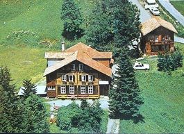2x AK GRINDELWALD Flugaufnahme, Auto - Skilift