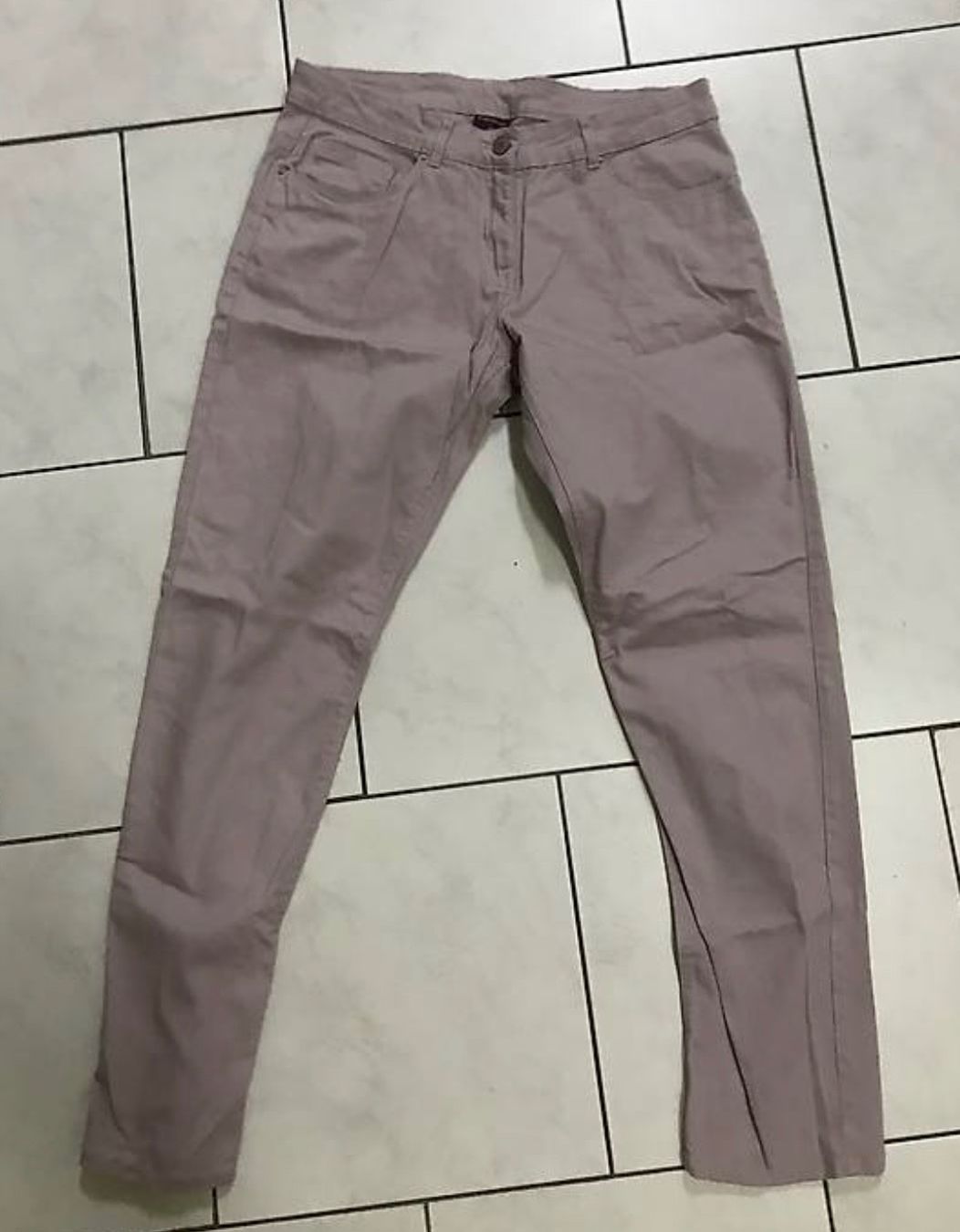 Pantaloni: Hosen Gr. 42 – Usato da Basel venduto da tif_m2h6