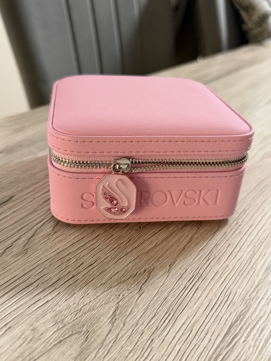 Coffrets à bijoux: Swarovski Schmuckbox Rosa neuwertig – Neuf (Voir description) à Wettingen par Joelds98 2