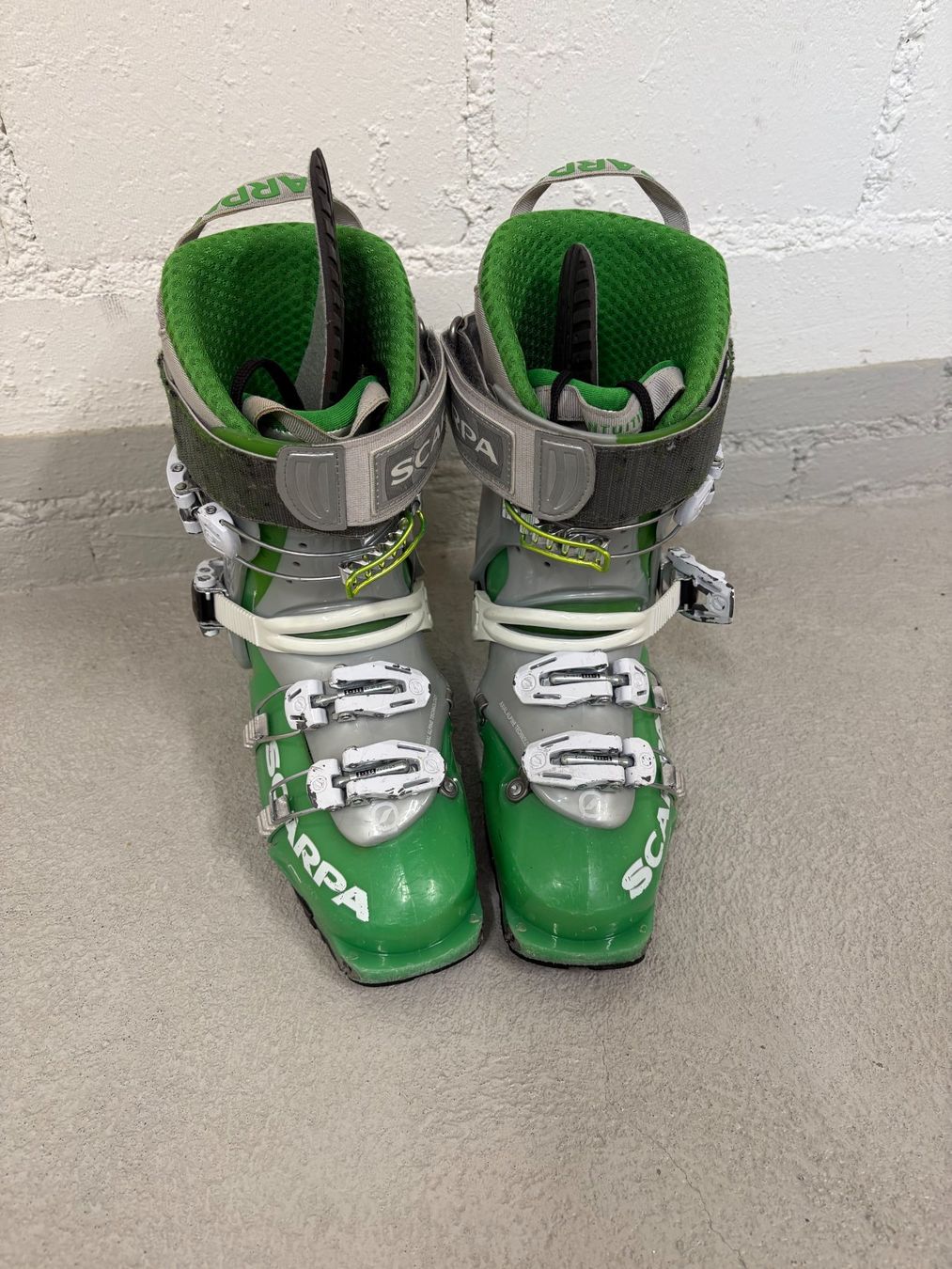 Scarpa Chaussures femmes: Scarpa Skitourenschuhe – D'occasion à Zürich par jaebne